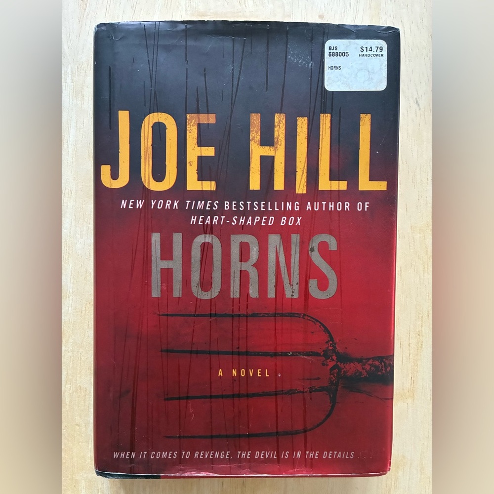 HORNS by Joe Hill (First Edition, 2010 Hardcover with Dust Jacket)